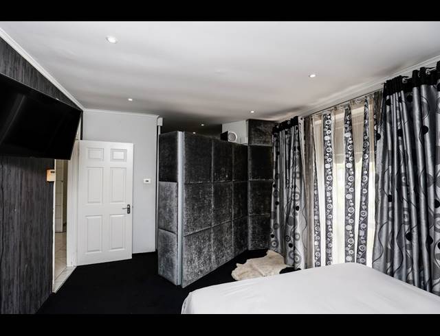 3 BEDROOM APARTMENT FOR SALE IN MORNINGSIDE
